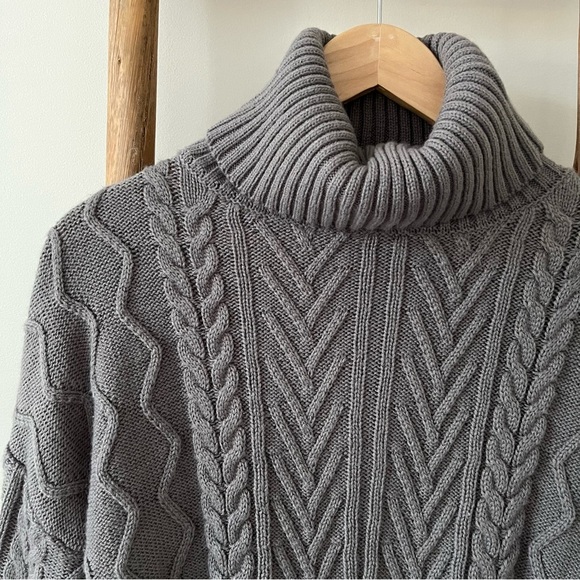 ✨3/$10✨ [shein curve] cable knit balloon sleeve turtleneck sweater gray XL - Picture 3 of 5